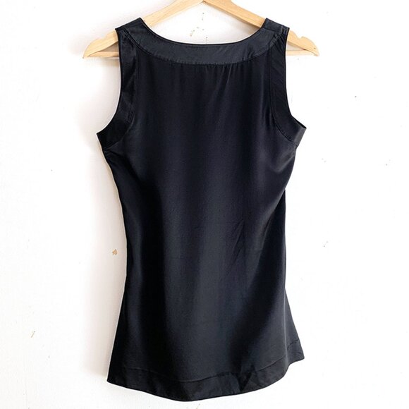 Tory Burch Black 100% Silk Margaret Sleeveless Top ✨🖤🌺🤩 - Picture 2 of 6